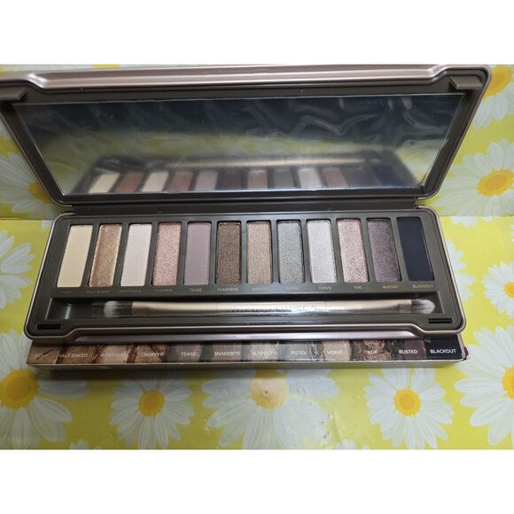 Urban Decay Naked 2 Eyeshadow Palette Brand New Original NO BOX - Picture 5 of 12